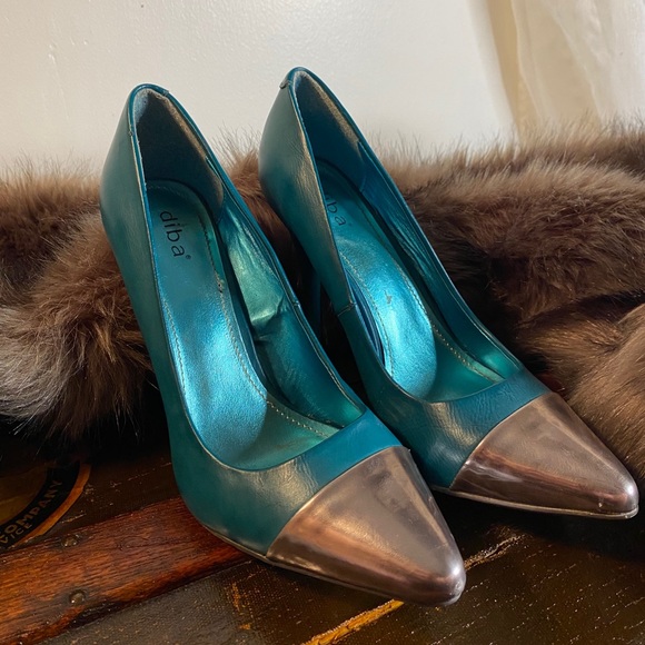 Teal Leather Silver Toe pumps by diba boutique - Picture 4 of 10